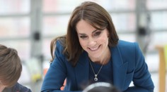 Oficiálne sa vrátila k pracovným povinnostiam. Kate začala stretnutím s charitatívnou organizáciou