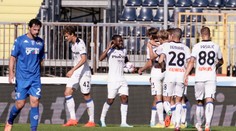 Atalanta jasne odpovedala na včerajší triumf Neapolu, AC a Lazio však zaváhali. Gyömbér sa zranil