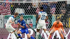 Z bezgólovej remízy sa v Katare stáva populárny výsledok. Albion nevyužil šancu spečatiť postup