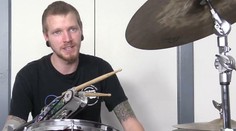 Robotická ruka skutočnosťou. Bubeník s ňou dokáže divy!