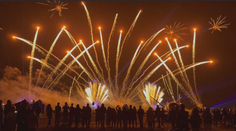 Nebo ovládli najlepší piloti. Letecká a laserová šou v Piešťanoch nadchla tisíce divákov