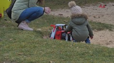 Andrea ušla s dvoma malými deťmi pred tyranom. O alimenty musela tvrdo bojovať