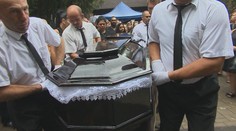 V Trnave sa rozlúčili s kráľom rómskych piesní. Rodina zosnulého mala jednu špeciálnu požiadavku