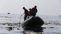 Pri Indonézii havarovalo lietadlo so 189 ľuďmi na palube. Z mora vytiahli prvé telá