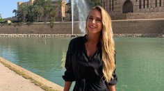 Exfarmárka Mokráňová nafotila provokatívne fotky. Stačilo málo a vypadlo by jej poprsie!