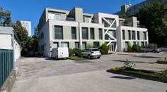 Klienti platili obrovské peniaze. Pochybné terapie s použitím pupočníkovej krvi sa mali diať v nenápadnej budove