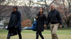 Obamovci sa vrátili z dvojtýždňovej dovolenky. Ako ju prežili?