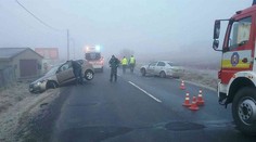 V Lučenci sa zrazilo šesť áut, zranili sa traja ľudia