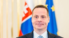 Meno ďalšieho slovenského diplomata v Epsteinových dokumentoch. Lajčák mal chcieť, aby mu zabezpečil odvoz