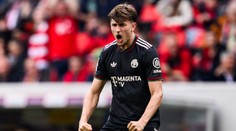 Bayern Mníchov v závere otočil stratený zápas. Wolfsburg s  Vavrom prehral šokujúcim spôsobom