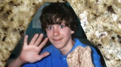 Ľudia v meste, kde Adam Lanza vraždil prvákov, stále nemajú pokojný spánok