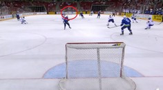 VIDEO: Keď ide o všetko. Taliani aj Slovinci dohrali zápas bez brankárov