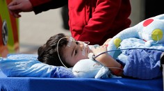 Malý Brit, ktorý sa v Česku podrobil liečbe mozgového nádoru, je zrejme zdravý