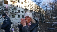 Vojna na Ukrajine: Prvé obete na strane civilistov. Dokazujú to zverejnené snímky a videá