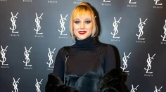 Emma Drobná v sexy outfite: Vďaka priehľadnej kabelke ukázala jej obsah