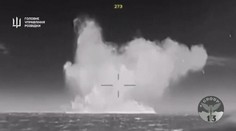 VIDEO: Ukrajinci potopili Rusom ďalšiu vojnovú loď. Korvetu Ivanovec zlikvidovali dronmi