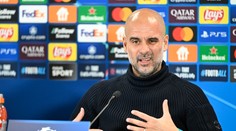 Pep Guardiola v príprave nenechal nič na náhodu a sledoval duely súpera. Od kouča Slovana dostal darček