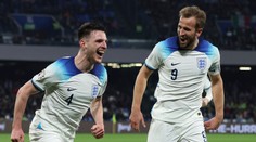 Angličania zdolali Talianov po jedenástich rokoch, rekordér Kane. Suverénni Portugalci i Bosna