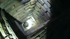 Kuriózny prípad zo Spojených štátov. Muž sa pred políciou schoval do komína