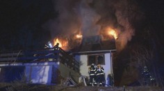 V Čingove horela chata. Hasičov privolali, až keď už bola celá v plameňoch