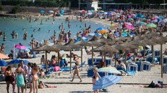 Študenti oslavovali koniec štúdia na Malorke. Koronavírusom sa nakazilo vyše 800 tínedžerov