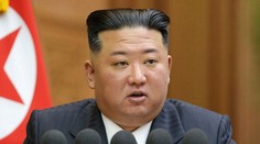 KĽDR odpálila ďalšie delostrelecké granáty