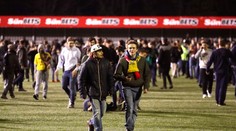 Nadrozmerný gólman v zápase nechytal, tak sa zapojil do bizarnej tipovacej súťaže