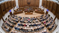 Schôdza v NR SR sa skončila, poslanci budú pokračovať v pondelok