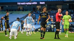 Manchester City prevalcoval Arsenal, prispeli k tomu aj školácke chyby Davida Luiza