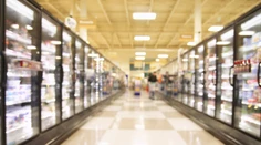 Mladík kvôli lajkom oblizoval nanuky v supermarkete a dával ich späť do mrazáku