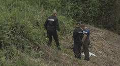 Hrôzostrašný nález v miestnom potoku v Modre. V lyžici bagra skončila ľudská noha