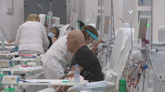 Vyše tritisíc Slovákov nemôže prijať viac ako pol litra vody denne, vrátane tej v strave