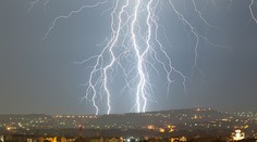 Aj dnes pozor na búrky. Vieme, kde to bude najhoršie