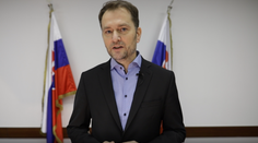 Premiér Igor Matovič v príhovore vyzval ľudí, aby boli opatrní a s nikým sa nestretávali