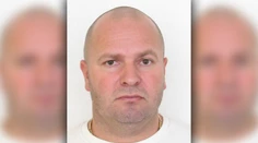 Kaluž krvi pred domom a zhorené auto v Maďarsku. Podnikateľ Tibor Szűcs je nezvestný 8 dní