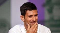 Wimbledon: Djokovič a Federer postúpili do 2. kola