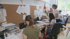 Odovzdaním vysvedčení sa práca učiteľov nekončí. Na ďalší deň sú opäť v škole