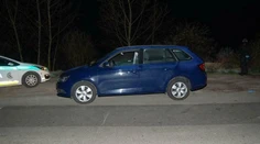 Policajná naháňačka na hraniciach s Českom. Muž unikal v ukradnutom aute