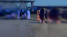 VIDEO: Hromadná bitka v Seredi. Svadobčania sa do seba pustili, zasahovať museli kukláči