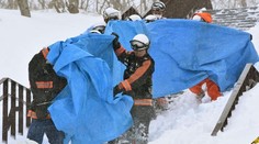 Osem japonských stredoškolákov zahynulo pod lavínou