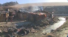 Žijú v chatrči, no štát im zaplatí notebook. Bez internetu im ale bude na nič