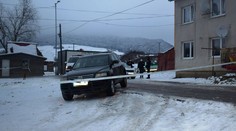 Tragédia v Petrovej. Vodič nešťastne zrazil pri cúvaní chlapčeka (†4), ktorý sa šmýkal na ceste