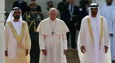 Pápež František v Abú Zabí: Stretol sa s korunným princom