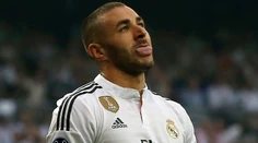 Benzema žaluje francúzske rádio, porušilo súdny príkaz