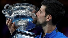 Djokovič siedmykrát vyhral Australian Open. Nadalovi nedal žiadnu šancu