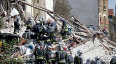 Explózia rozmetala polovicu obytného domu! Zahynuli aj tri deti