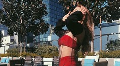 Sexy markizáčka dráždi provokatívnymi fotkami. Uf, bude vám horúco!