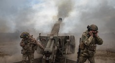 Rusko dokáže vyrábať trikrát viac delostreleckej munície ako USA a Európa