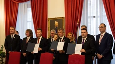 Nová česká vláda na obzore: ANO, SPD a Motoristi podpísali koaličnú zmluvu