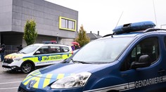 Desivý incident na západe Francúzska: Vodič vrazil autom do chodcov. Mal kričať „Alláhu akbar!“